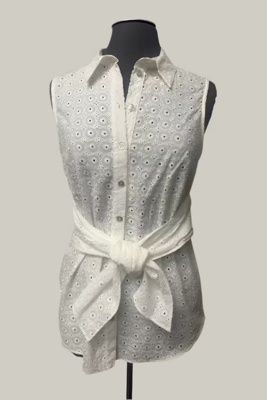 Frank Lyman 221538 White Eyelet Cut-Out Collared Sleeveless Top