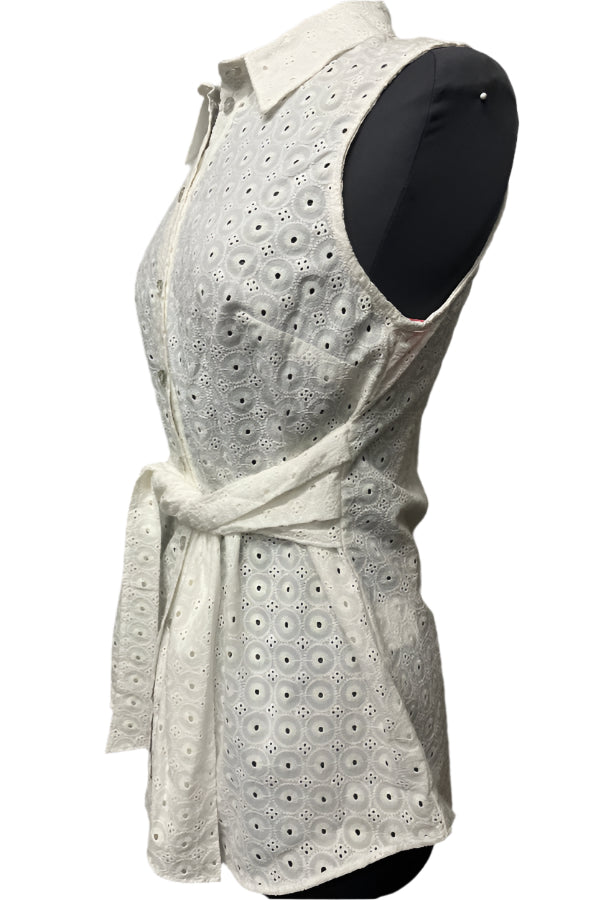 Frank Lyman 221538 White Eyelet Cut-Out Collared Sleeveless Top