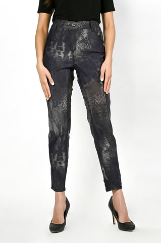 Frank Lyman Black/Multi-Color Animal Print Reversible Skinny Jeans 223441U